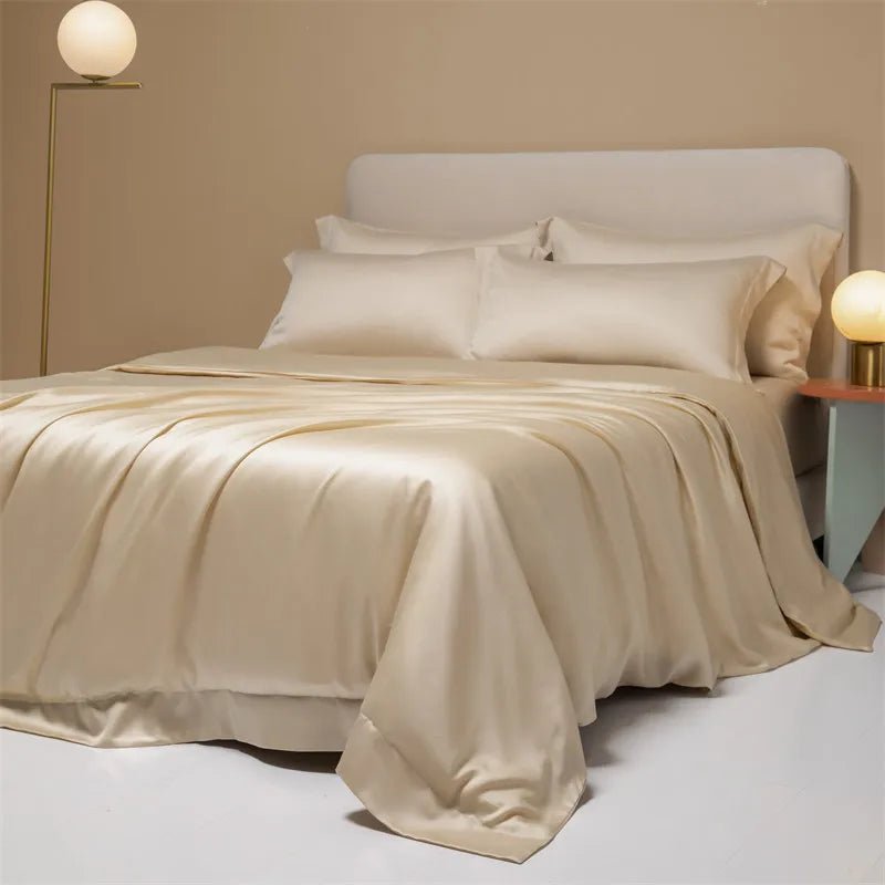 BAMBOOLUXE - Cooling Bed Cover Made from High-Quality Bamboo Fiber for Elegant Sleep Comfort