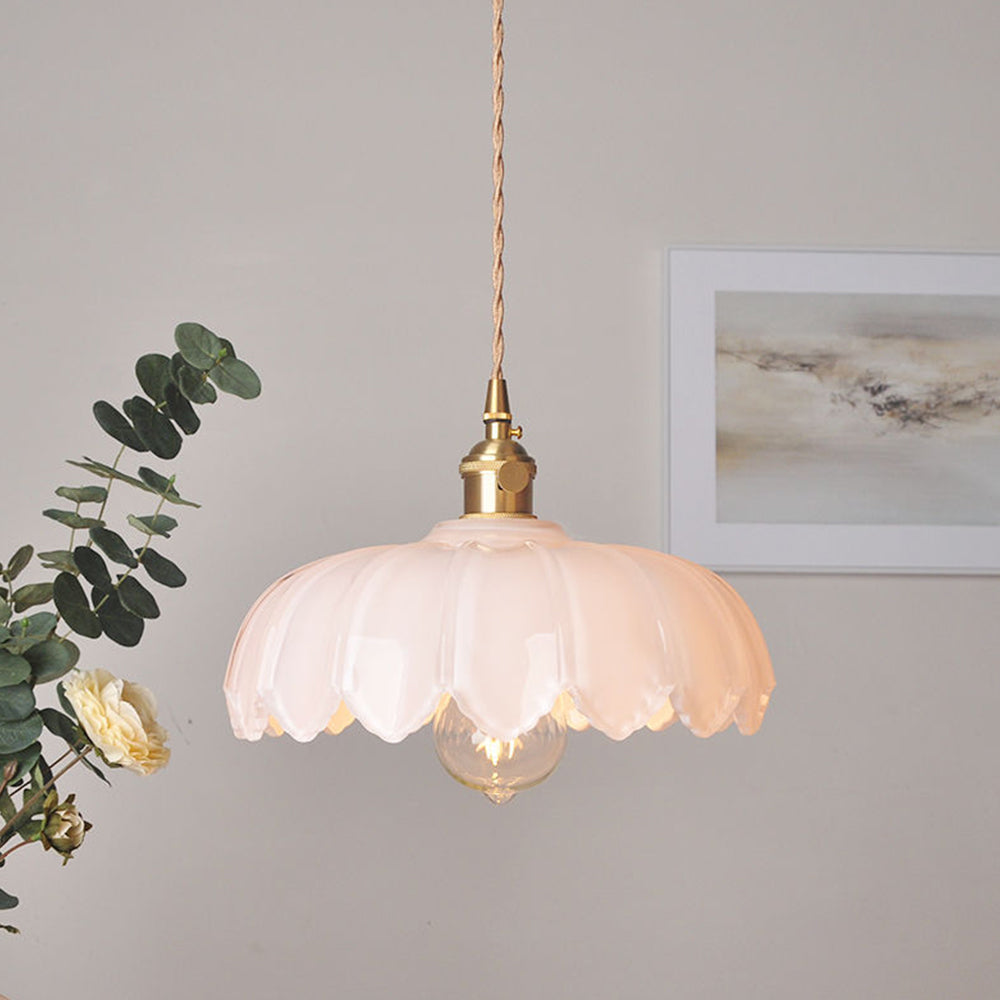 Glass Light That Delights with Its Details!