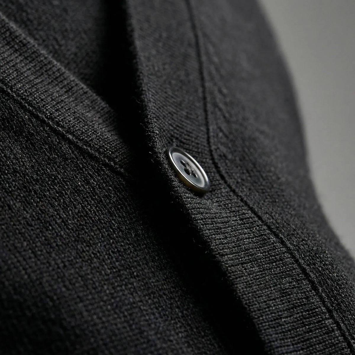 Cardigan med slim fit og lange ærmer