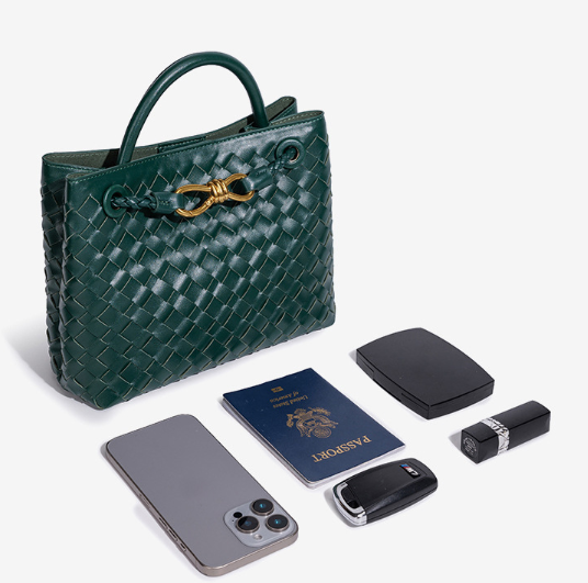 Small Woven Handbag – Compact and Elegant Braided Bag