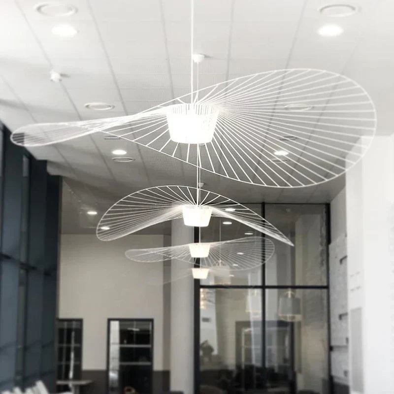 Black Hanging Lamp in the Shape of a Hat – Modern Elegance