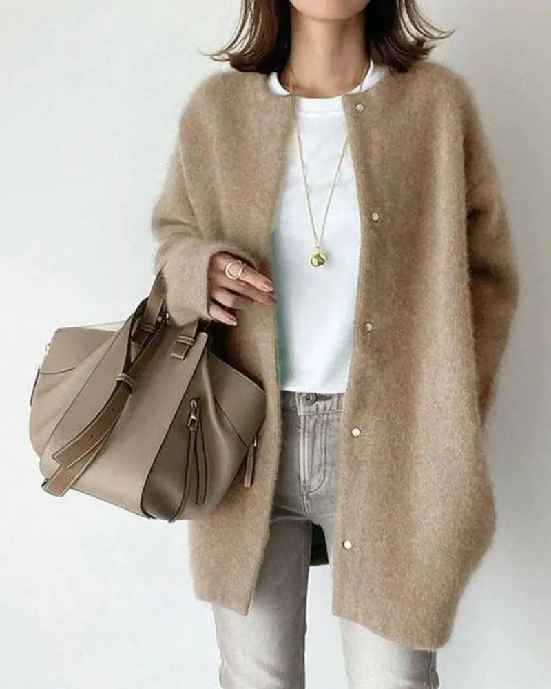 Chic Wool and Mohair Cardigan for Autumn - Woman