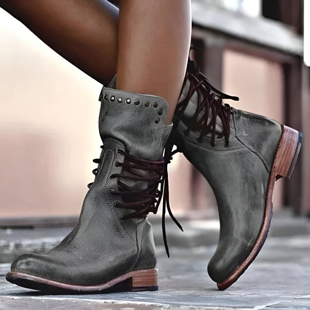 Comfortable lace-up boots in vegan leather for autumn
