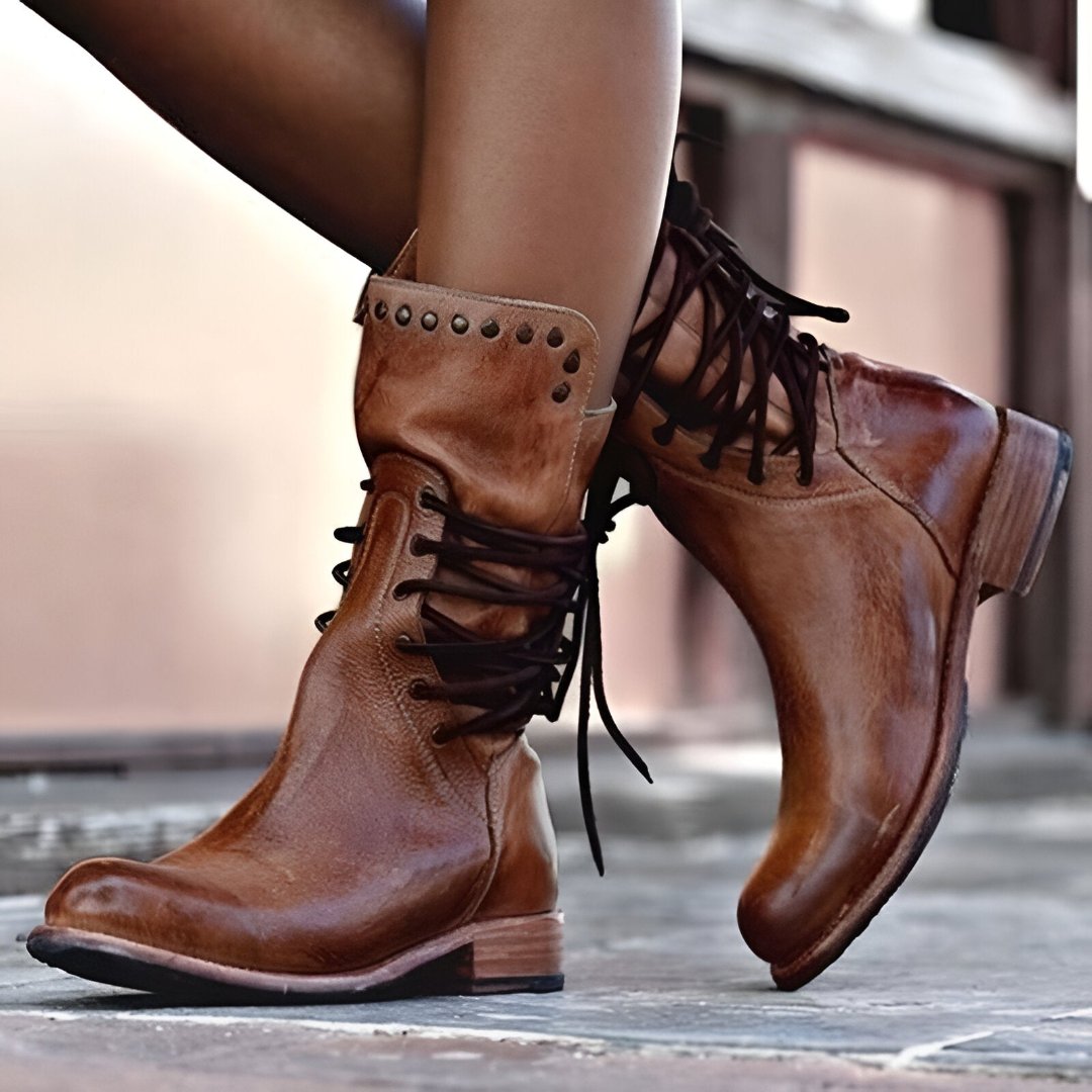 Comfortable lace-up boots in vegan leather for autumn