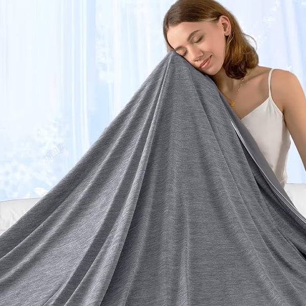Cooling Blanket with Japanese Arc-Chill Technology & Soft Bamboo – NordSleep™ Premium 150×200 cm