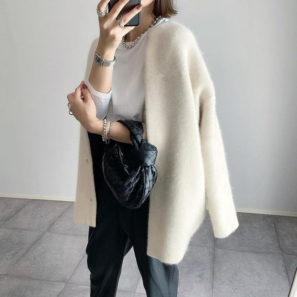 Emmely | Warm cardigan with elegant details for autumn