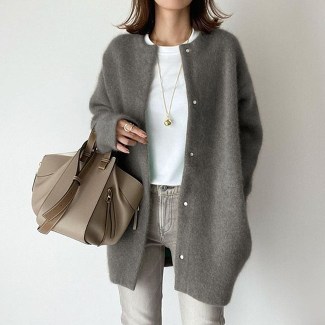 Emmely | Warm cardigan with elegant details for autumn