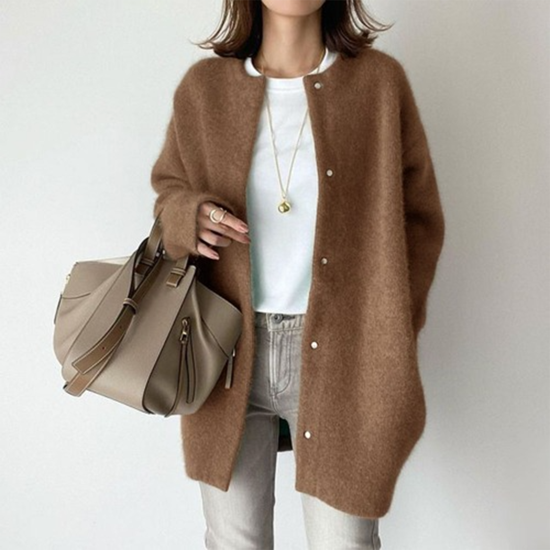 Emmely | Warm cardigan with elegant details for autumn