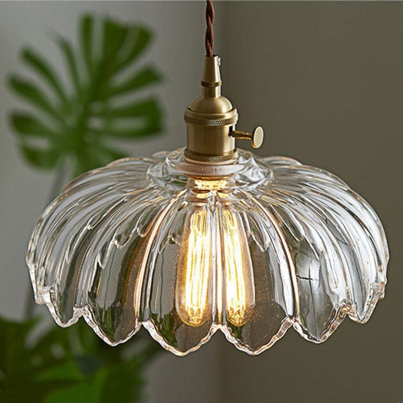 Glass Light That Delights with Its Details!