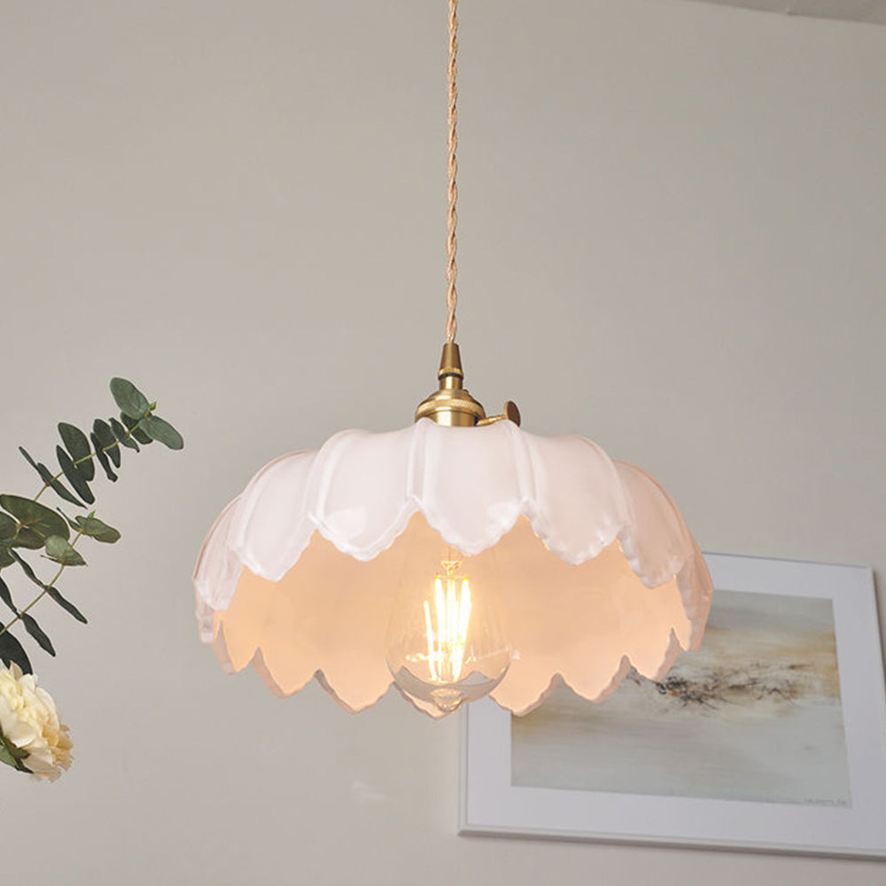 Glass Light That Delights with Its Details!