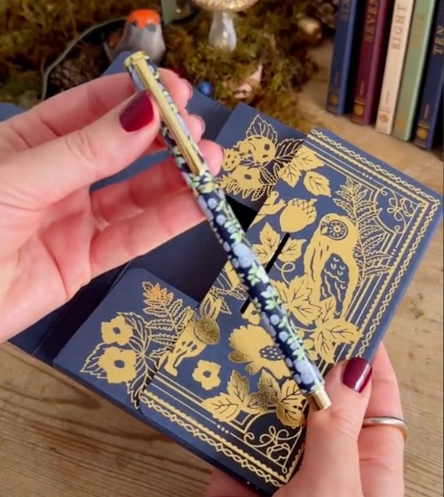 JollyJournals™ - Advent Calendar with Stationery 24 Surprises