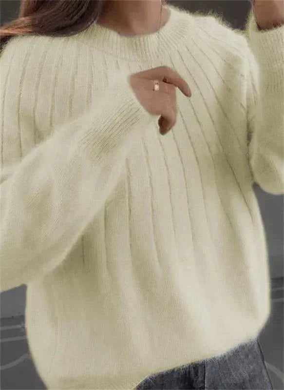 Jumper in soft, silky knit - Vertical ribbed texture