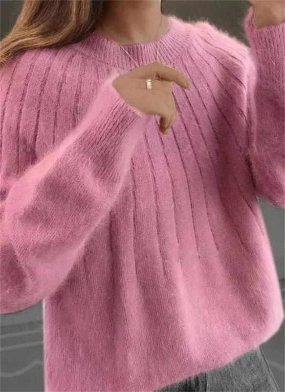 Jumper in soft, silky knit - Vertical ribbed texture
