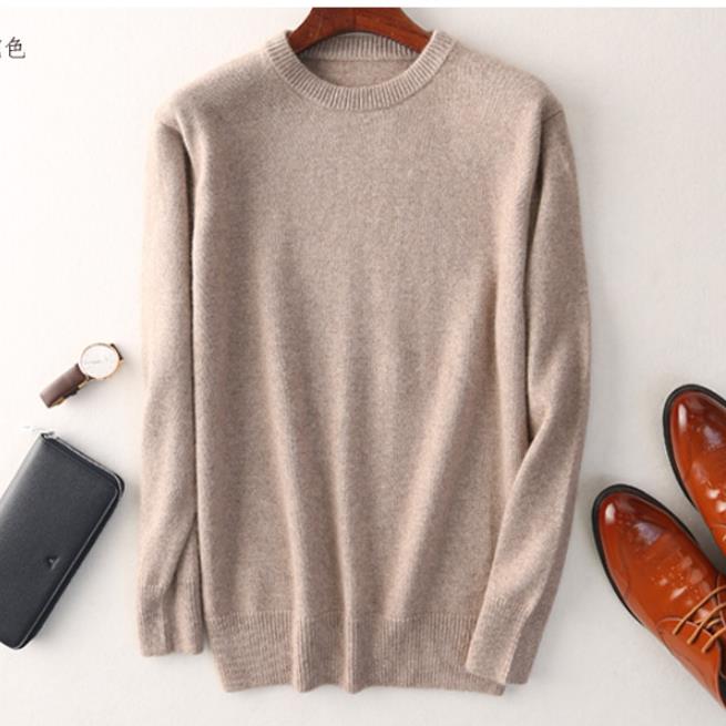 Luxury Cashmere Sweater for Men: Quality and Elegance for the Modern Man