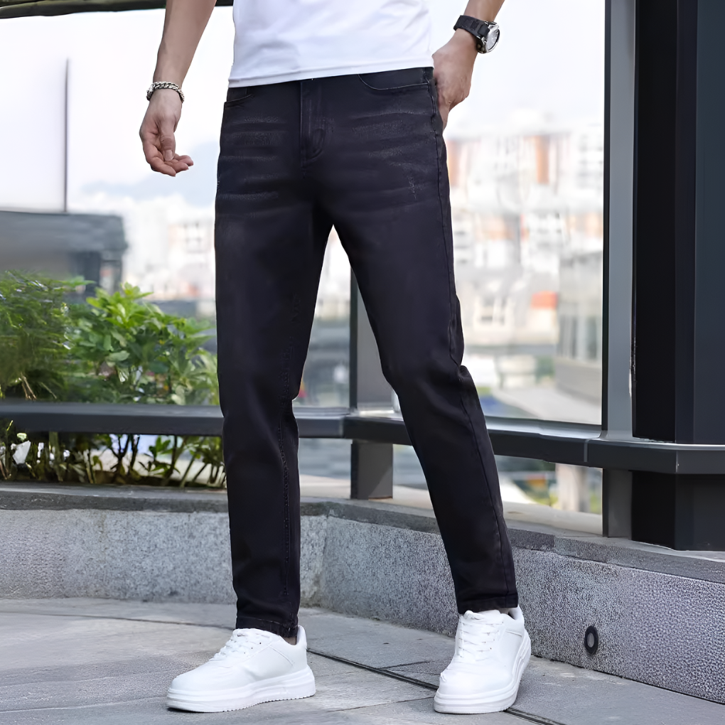 Casual jeans til mænd i ensfarvet design