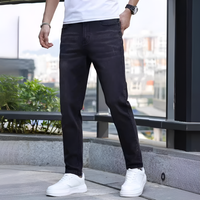 Casual jeans til mænd i ensfarvet design
