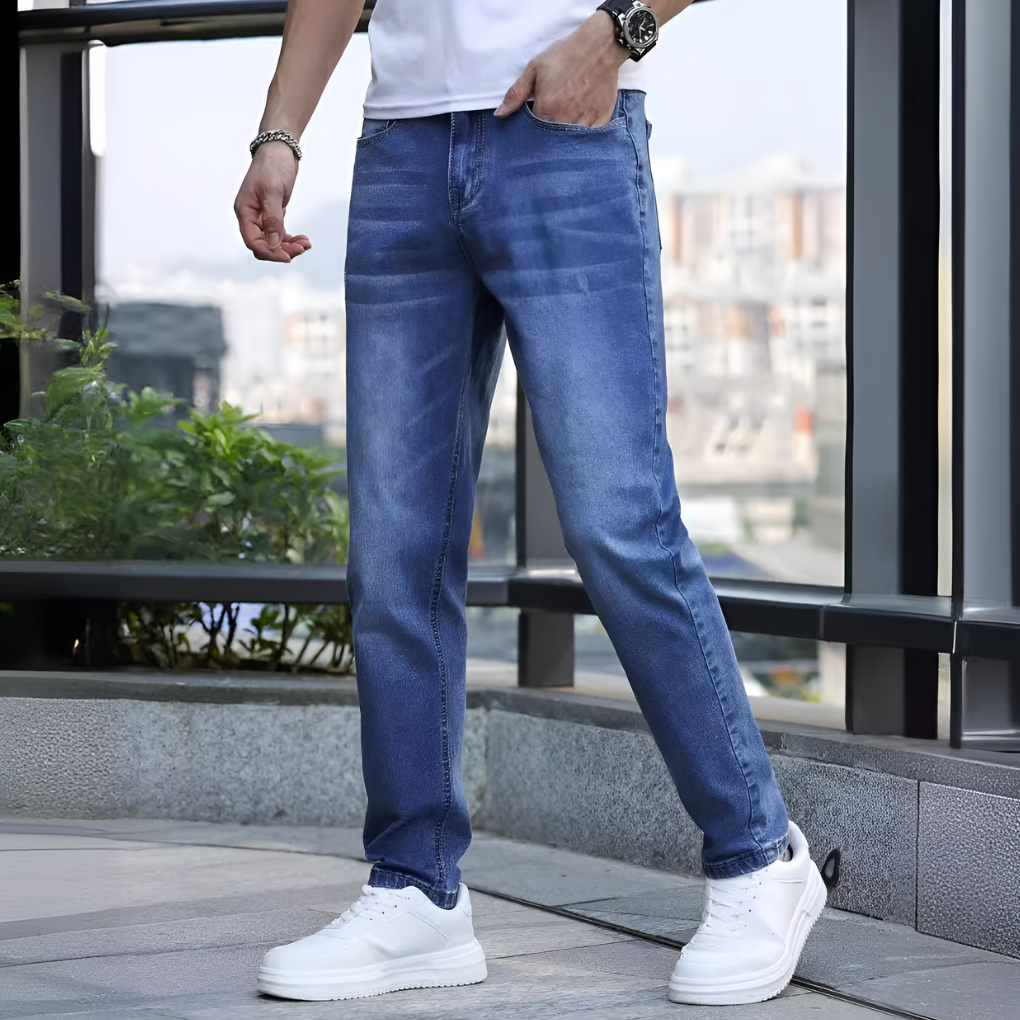 Casual jeans til mænd i ensfarvet design