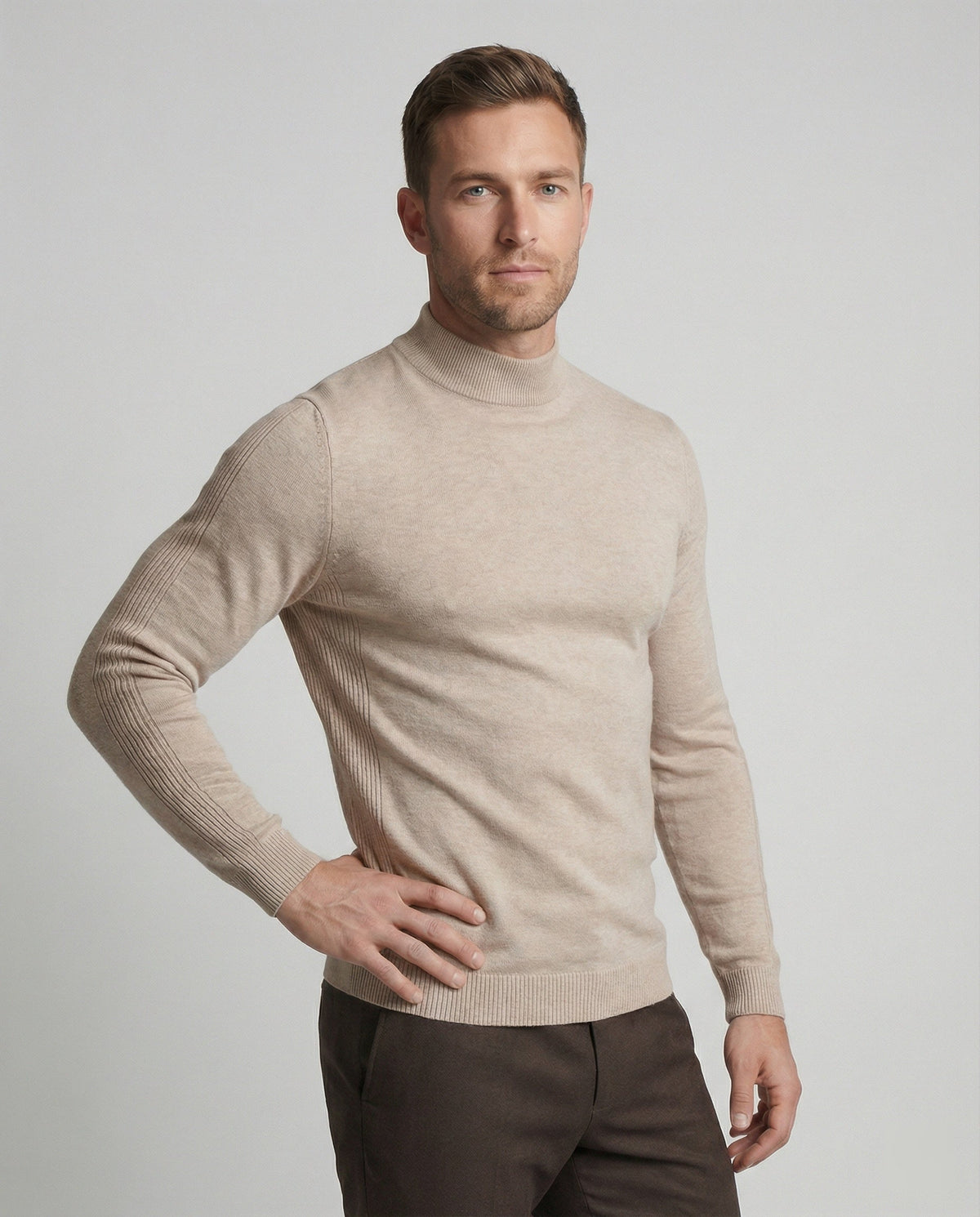 Rullekravesweater i merinould