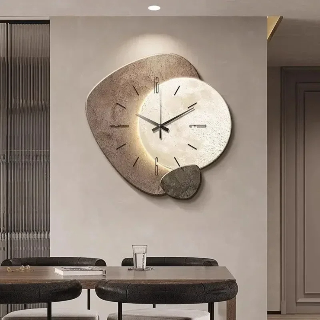 Nokmo | Abstract Wall Clock with Integrated LED Light