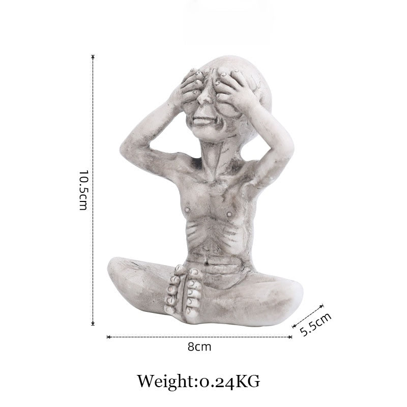 Nokmo | Alien Statue Made of Resin for Garden & Outdoor Area