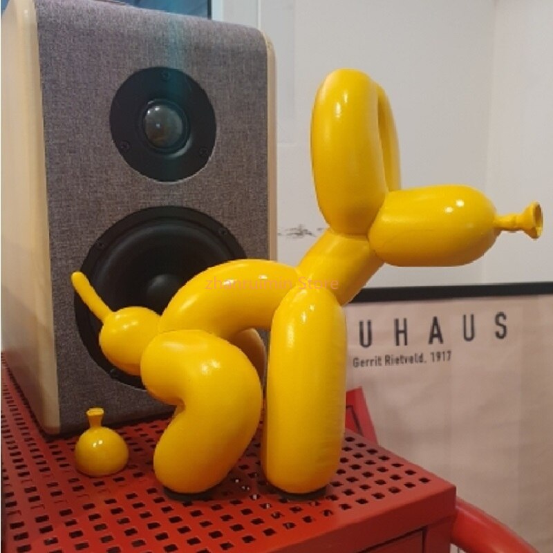Nokmo | Balloon Dog Resin Figurine