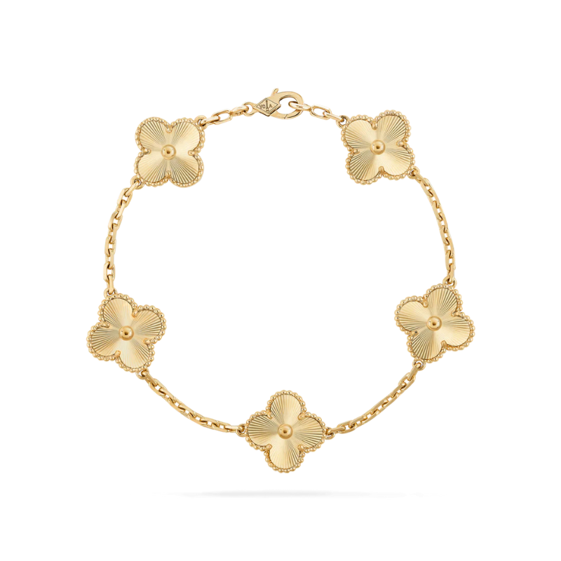 Nokmo | Clover Luck Bracelet | Elegant and Hypoallergenic | Adjustable