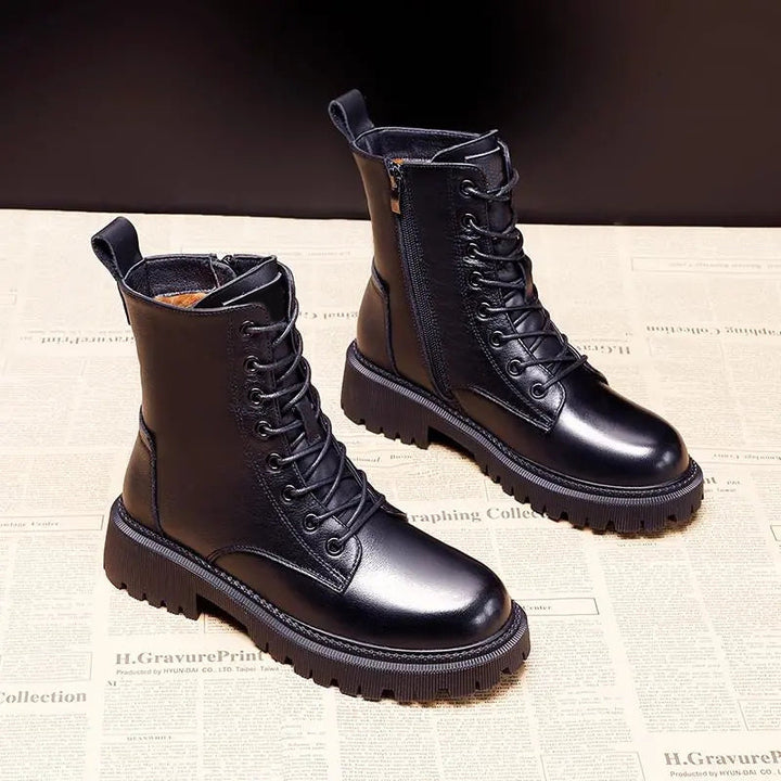 Nokmo Delphine – Winter Boots Made of Black Leather