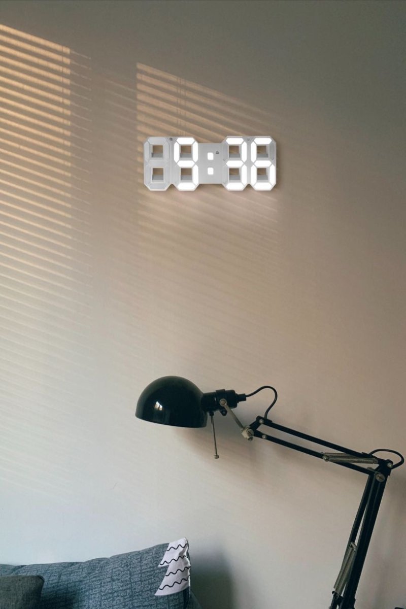 Nokmo | Digital 3D LED Wall Clock – Modern Design with Dimming Function and Optimal Visibility