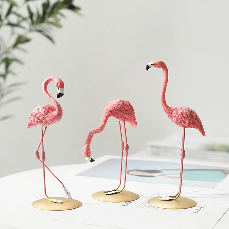 Nokmo | Flamingo Figure Made of Resin Modern Decoration