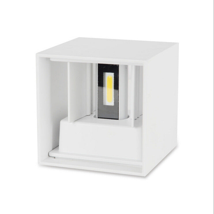 Nokmo | Garduru LED Wall Lamp | Modern, Versatile and Energy Efficient