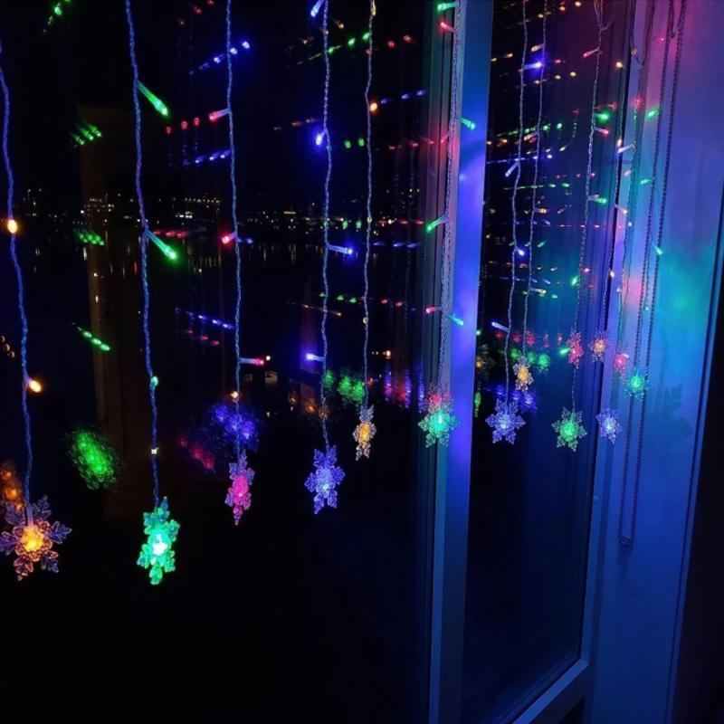 Nokmo | LED Curtain Light String with Snowflake | Indoor & Outdoor