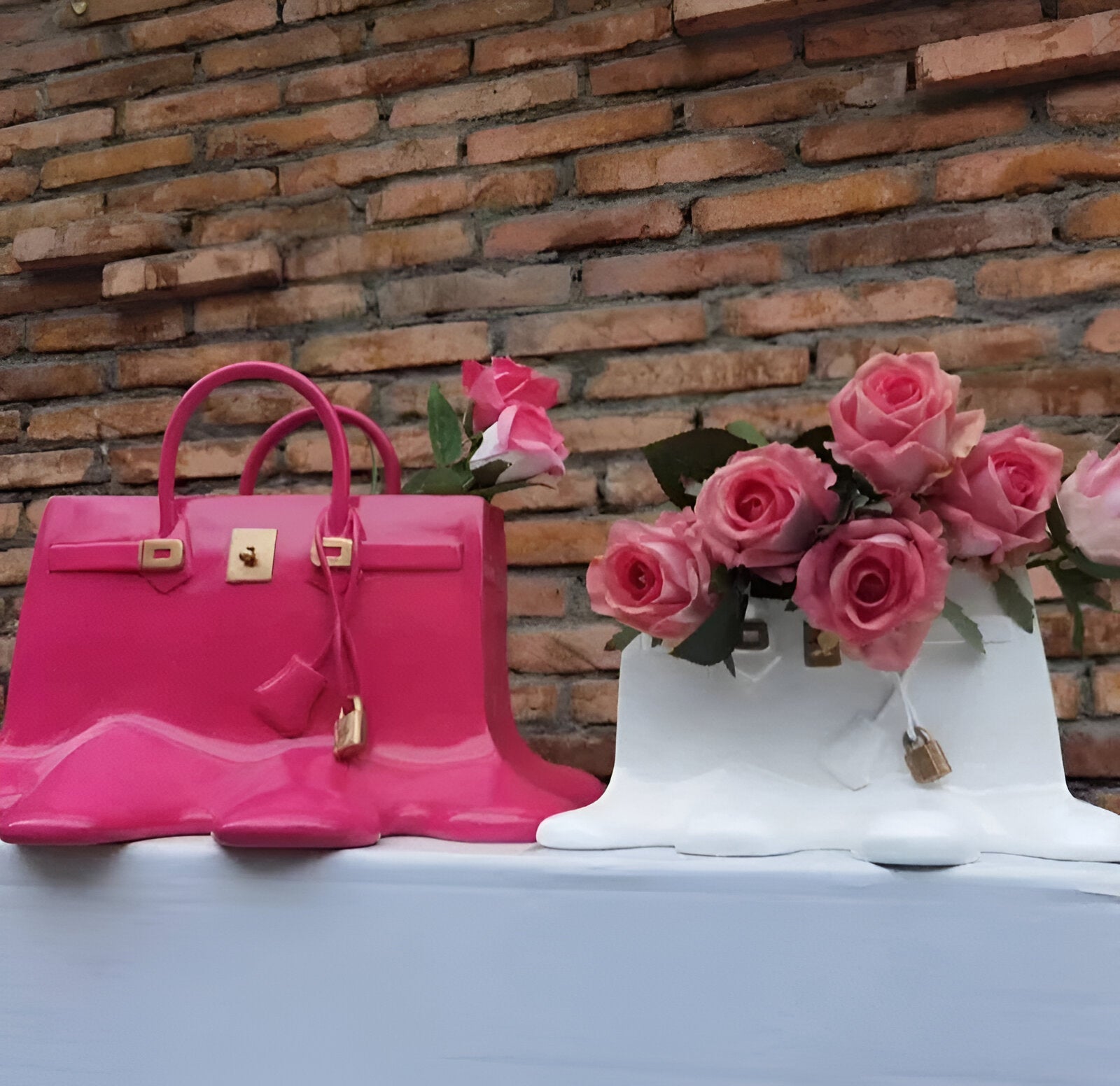Nokmo | LuxuPurse Vases - Stylish Flower Bag Vase Made of Resin