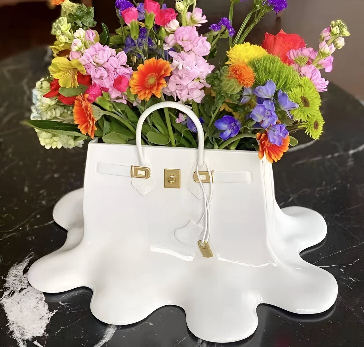 Nokmo | LuxuPurse Vases - Stylish Flower Bag Vase Made of Resin