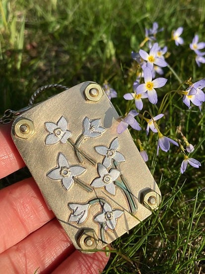 Nokmo | Mini Flower Press | Compact Botanical Keepsake Maker | Portable Craft Tool