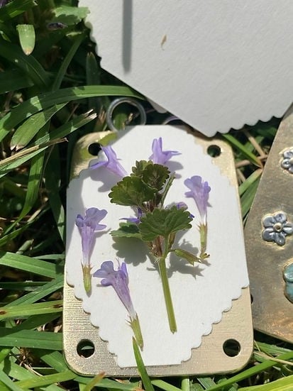 Nokmo | Mini Flower Press | Compact Botanical Keepsake Maker | Portable Craft Tool