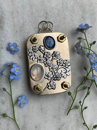 Nokmo | Mini Flower Press | Compact Botanical Keepsake Maker | Portable Craft Tool