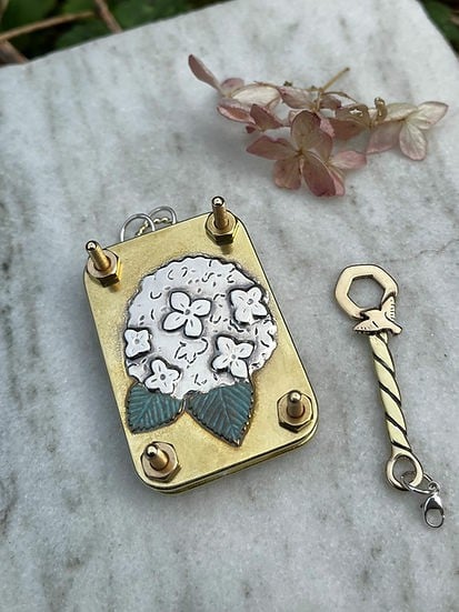Nokmo | Mini Flower Press | Compact Botanical Keepsake Maker | Portable Craft Tool