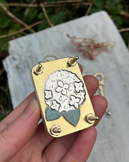 Nokmo | Mini Flower Press | Compact Botanical Keepsake Maker | Portable Craft Tool