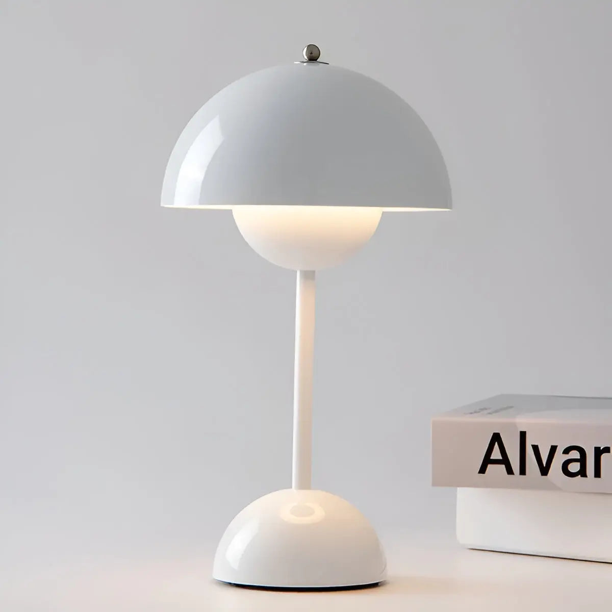 Nokmo | NordicNest Scandinavian Table Lamp