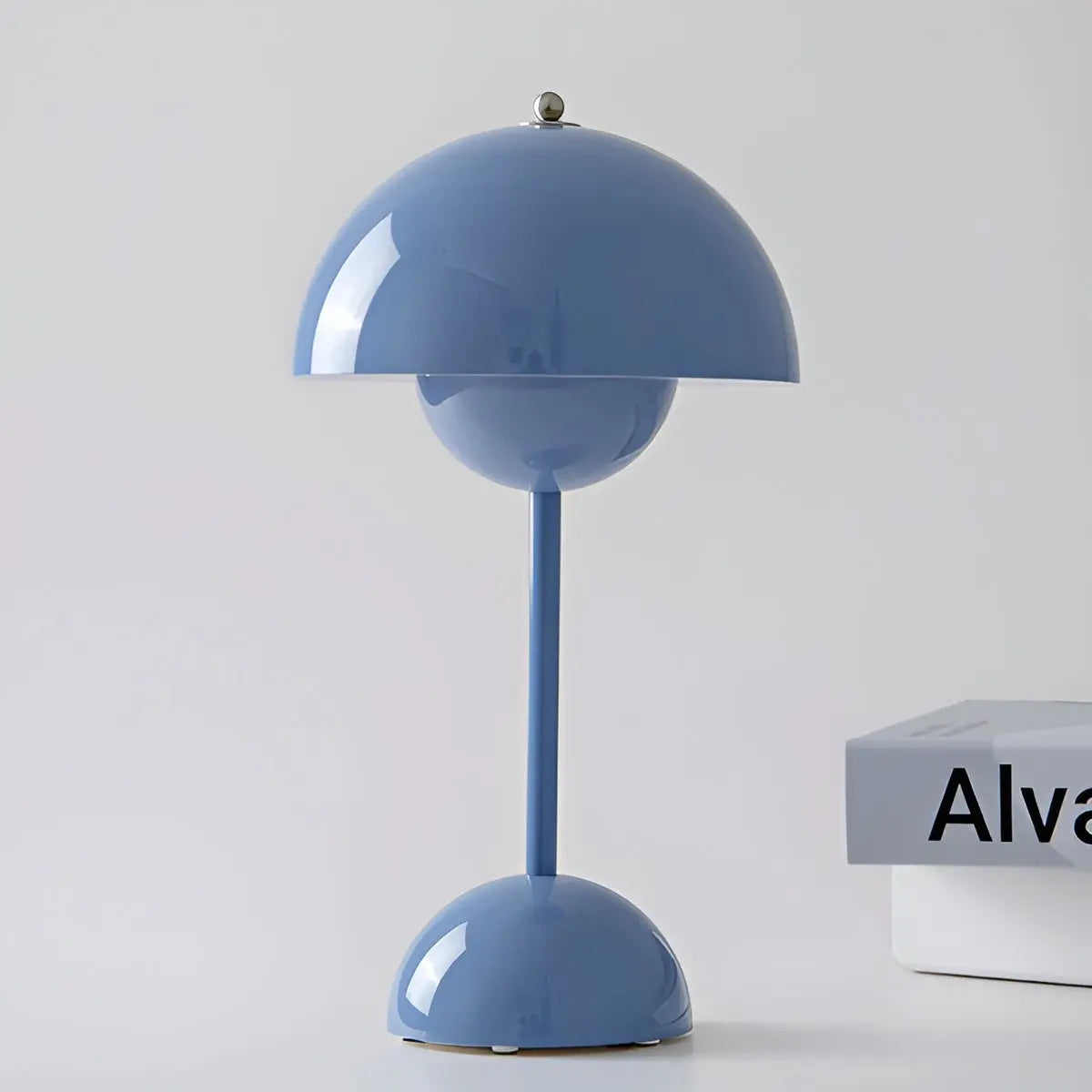 Nokmo | NordicNest Scandinavian Table Lamp