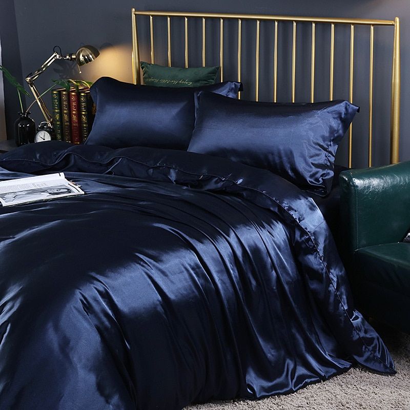 Nokmo | Satin Duvet Cover Set with Pillowcases