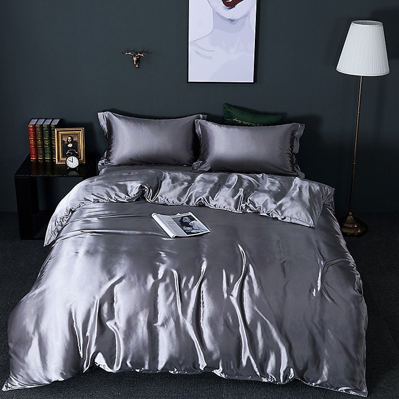 Nokmo | Satin Duvet Cover Set with Pillowcases