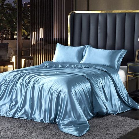 Nokmo | Satin Duvet Cover Set with Pillowcases