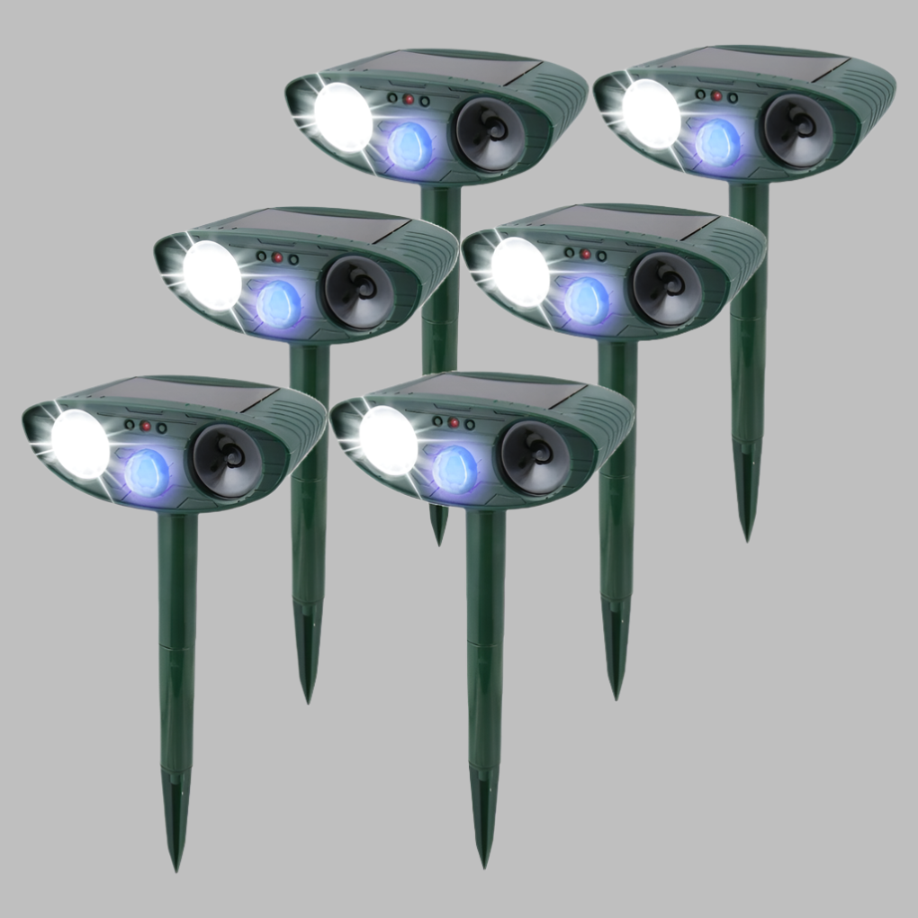 Nokmo | Solar Ultrasonic Pest Repeller with LED Flash