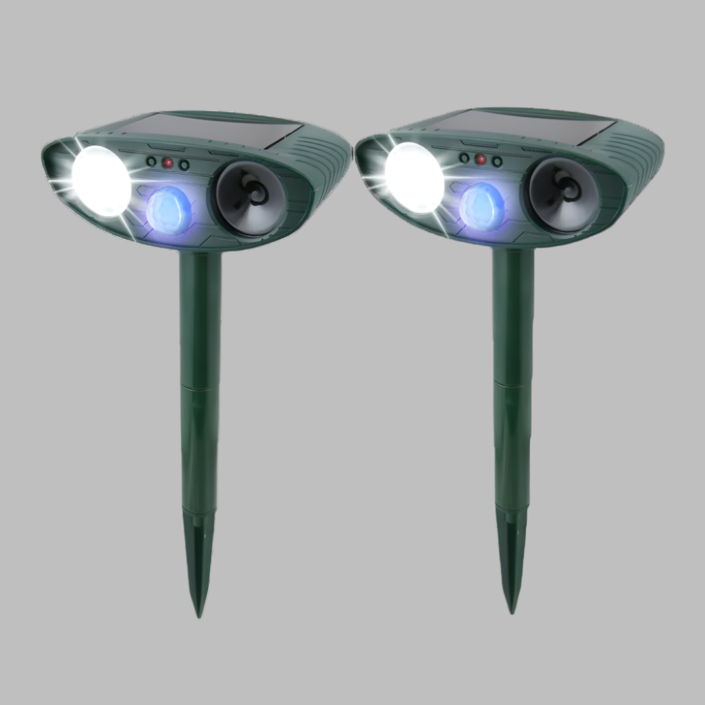 Nokmo | Solar Ultrasonic Pest Repeller with LED Flash