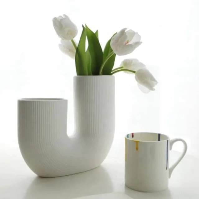Nokmo | U-shaped Minimalist Vase