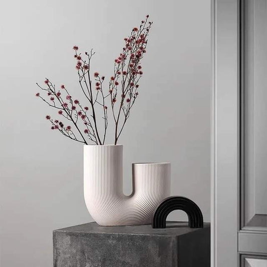 Nokmo | U-shaped Minimalist Vase
