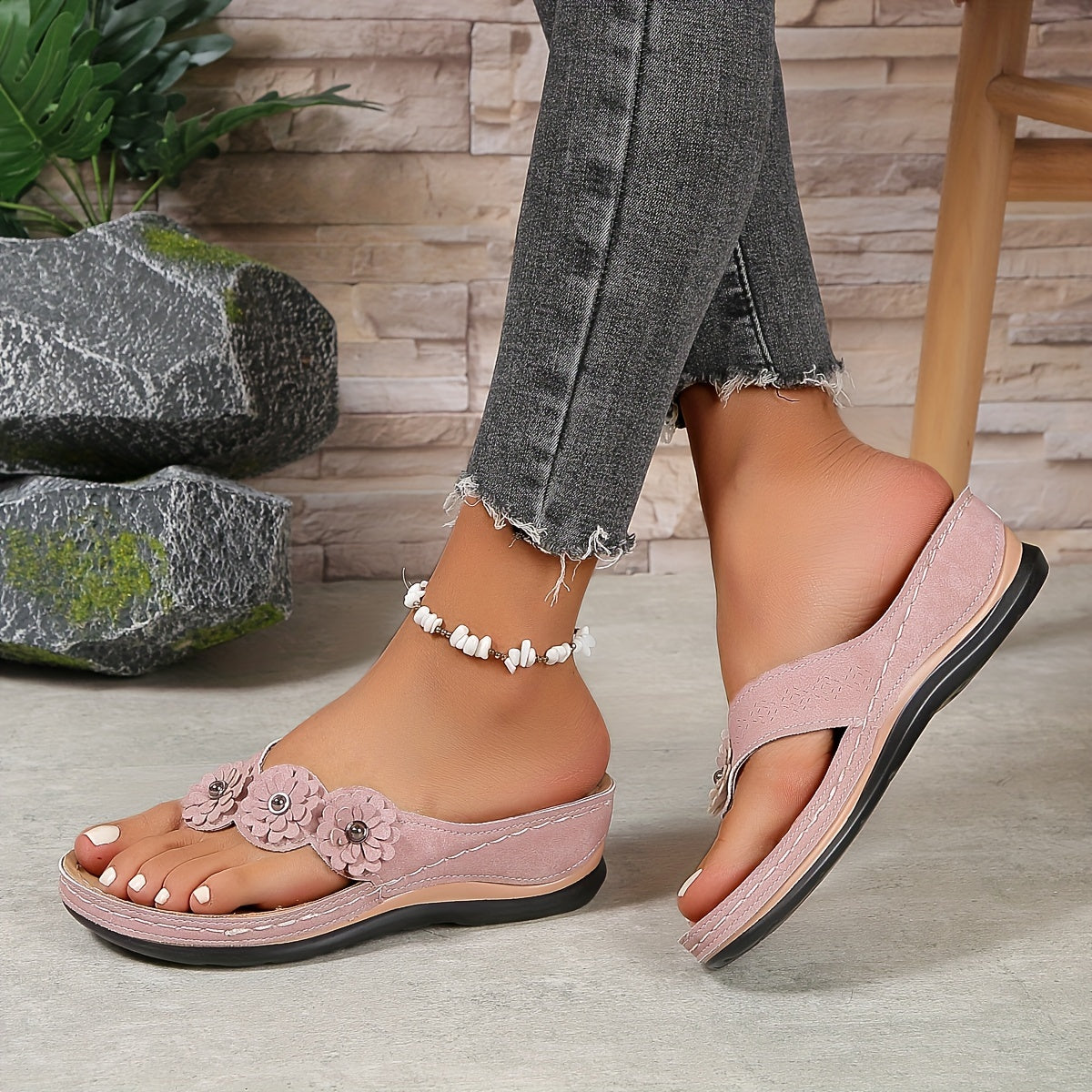 Nokmo | Women's Orthopedic Flip-Flops with Floral Embellishment