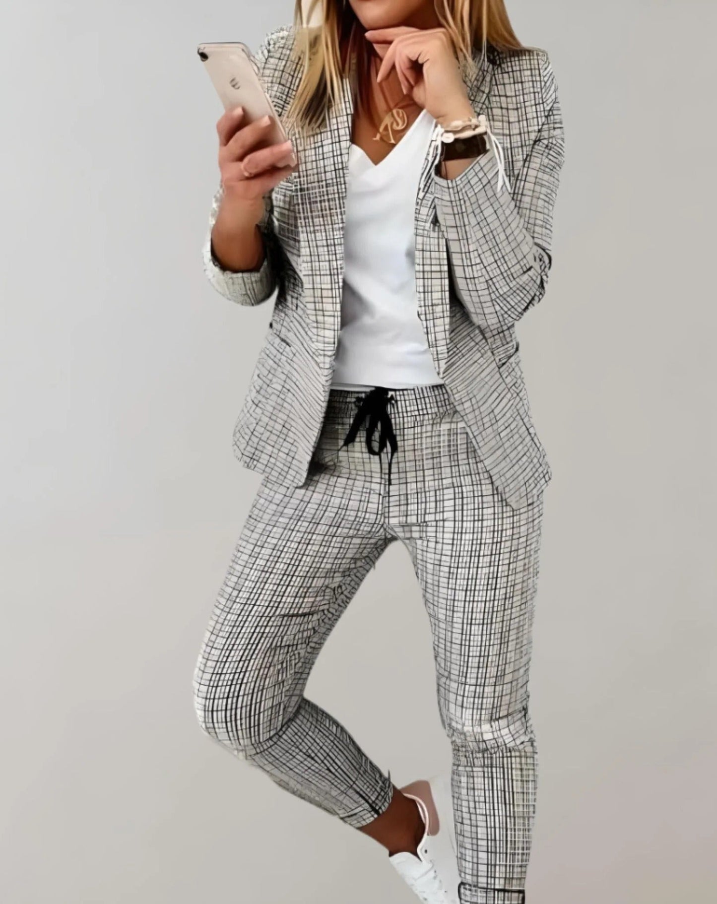 Nokmo | Women's Plaid Blazer & Trouser Suit Set