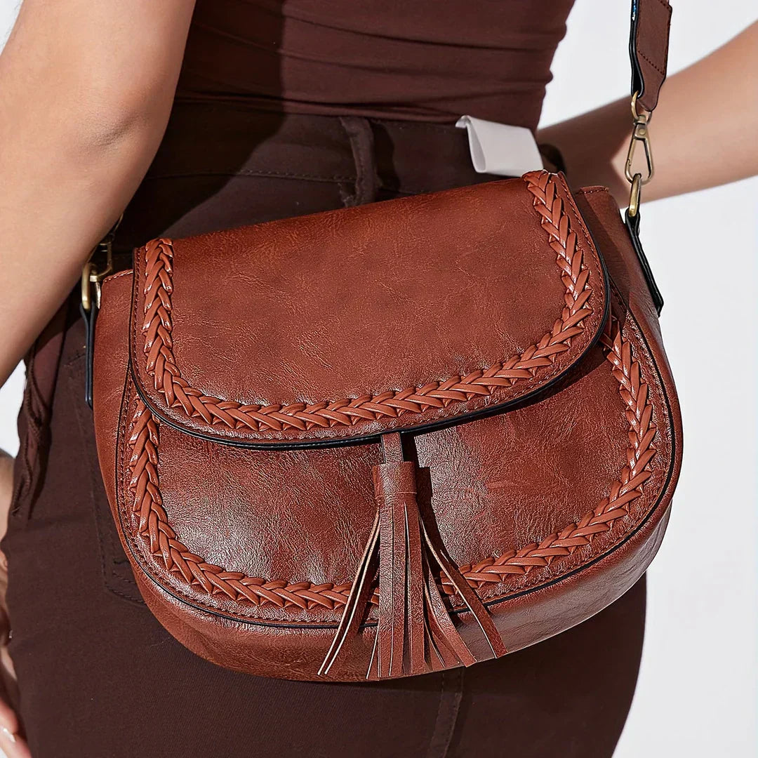Nokmo | Women's Saddle Shoulder Bag with Tassel Detail